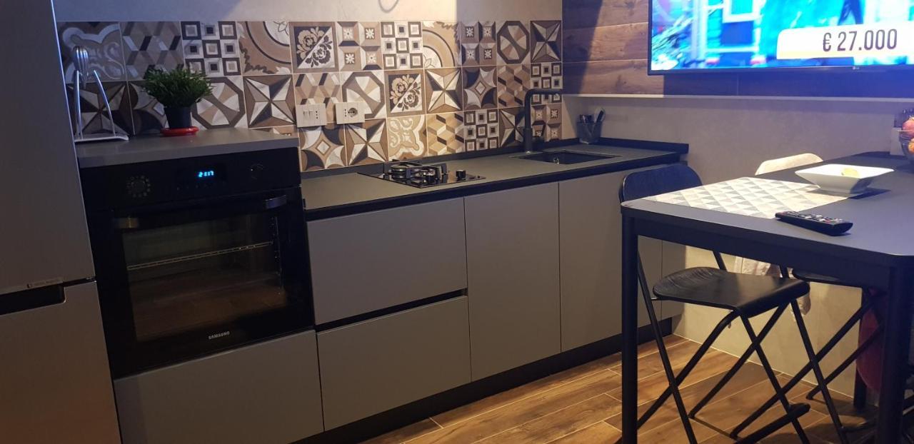 La Suite Al Centro Citta คาตาเนีย ภายนอก รูปภาพ